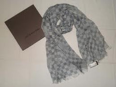 Luis Vuitton Scarf